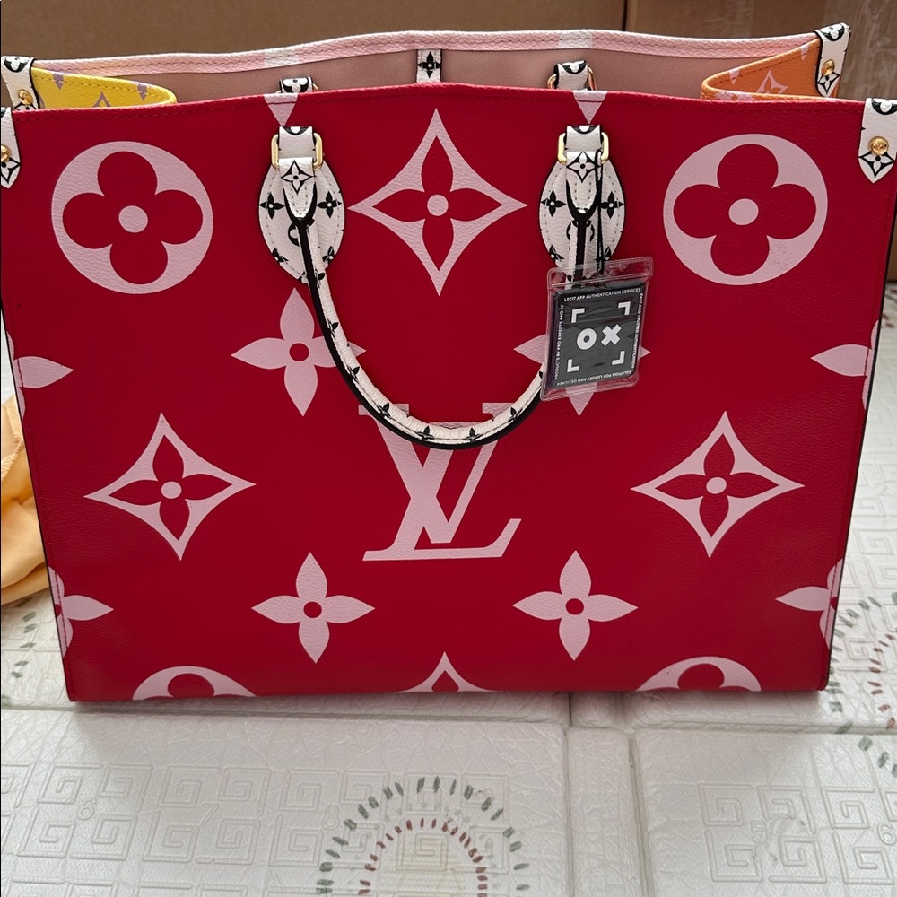 Louis Vuitton On the Go GM - RARE